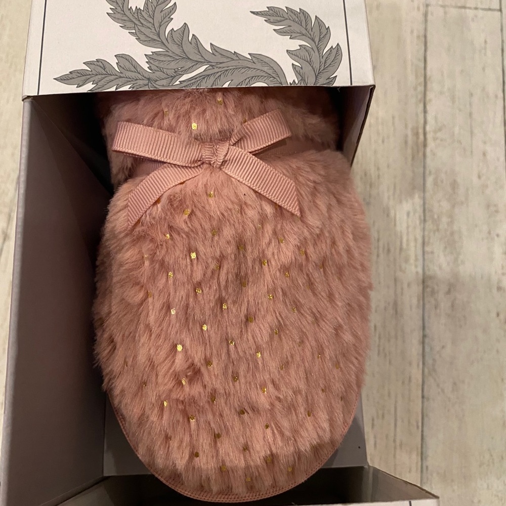 Park Ave couture pink slippers memory foam S/M